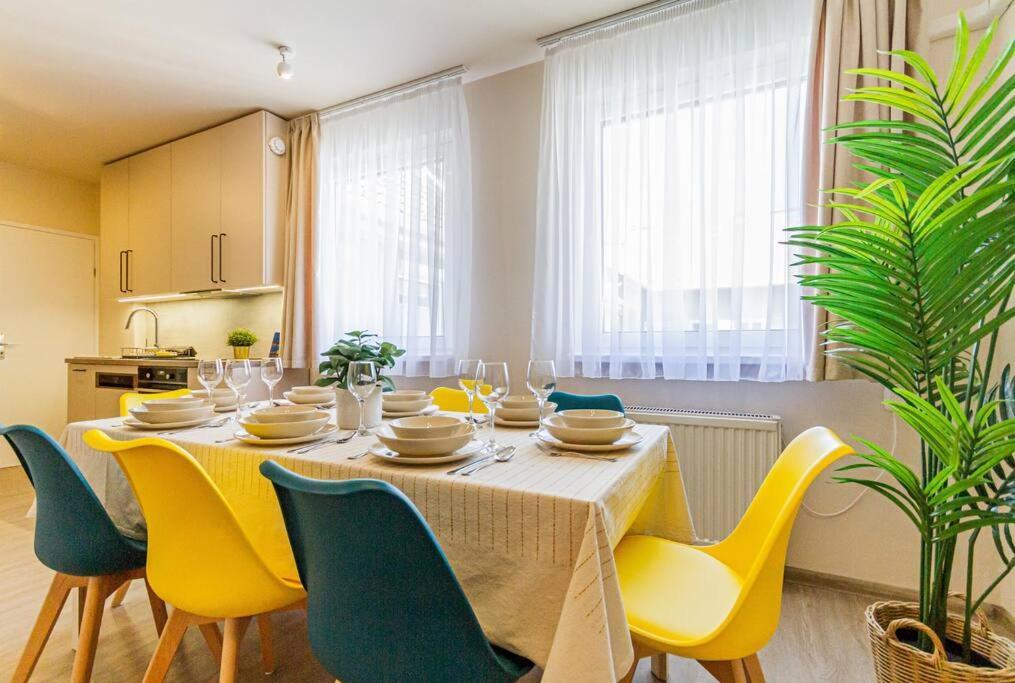 Roomy Apartment 80Sqm At City Center Free Parking Space, Ac & Balcony Будапешт Экстерьер фото