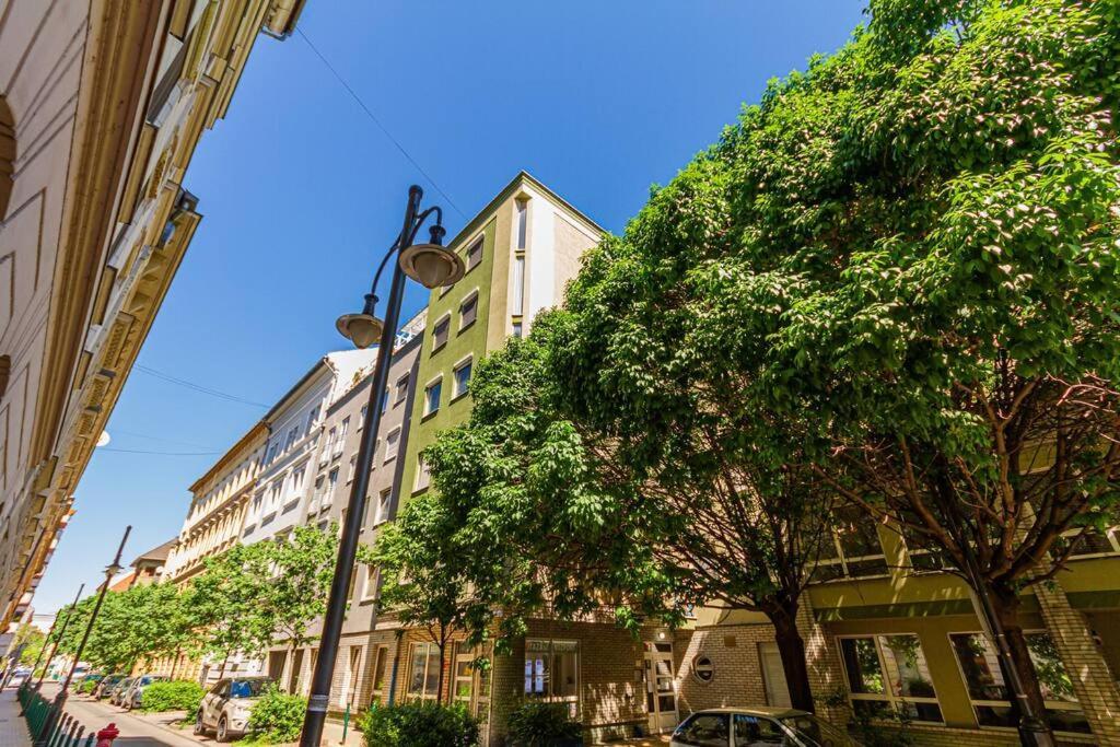 Roomy Apartment 80Sqm At City Center Free Parking Space, Ac & Balcony Будапешт Экстерьер фото