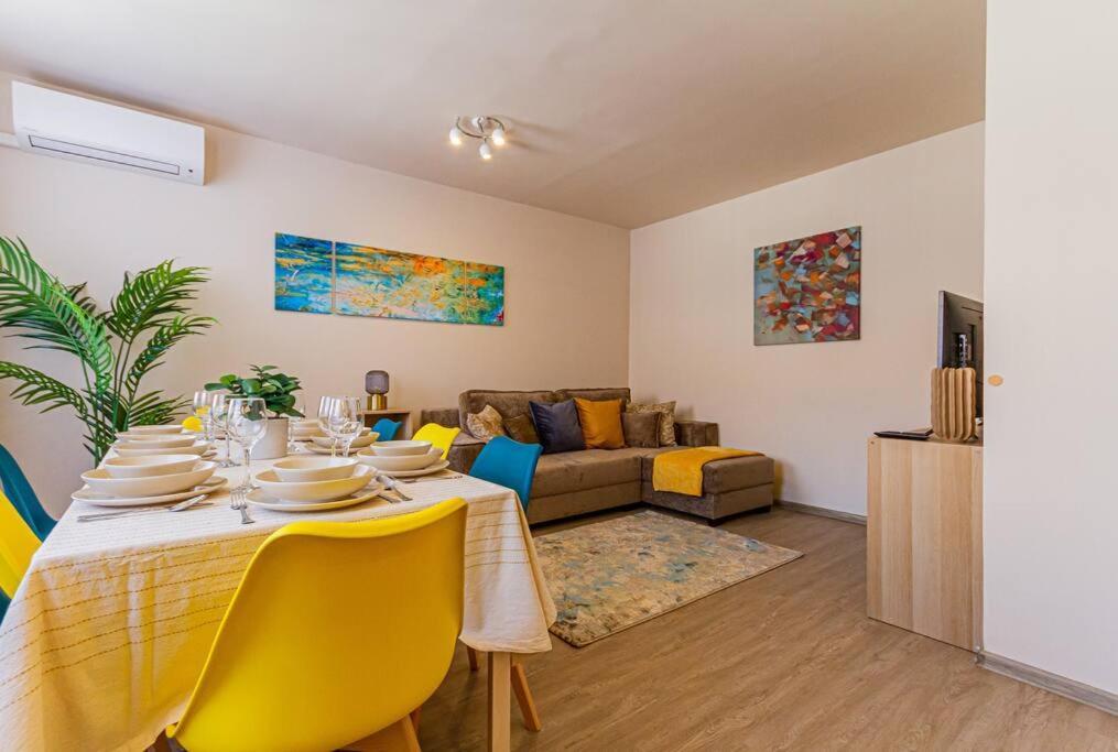 Roomy Apartment 80Sqm At City Center Free Parking Space, Ac & Balcony Будапешт Экстерьер фото